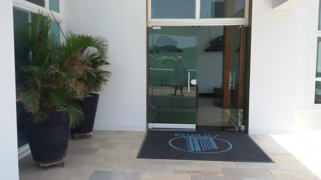Apartamento Frente Al Mar *